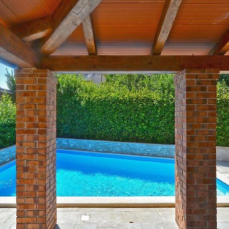 Ferienhaus Mit Privatpool Fuer 5 Personen Ca 80 Qm In Liznjan, Istrien Suedkueste Von Istrien Экстерьер фото