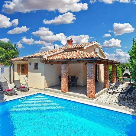 Ferienhaus Mit Privatpool Fuer 5 Personen Ca 80 Qm In Liznjan, Istrien Suedkueste Von Istrien Экстерьер фото