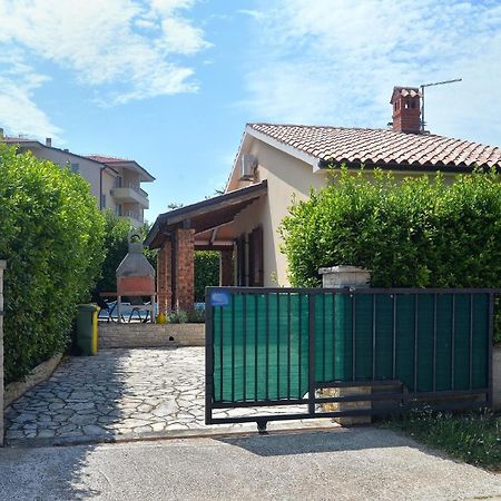 Ferienhaus Mit Privatpool Fuer 5 Personen Ca 80 Qm In Liznjan, Istrien Suedkueste Von Istrien Экстерьер фото